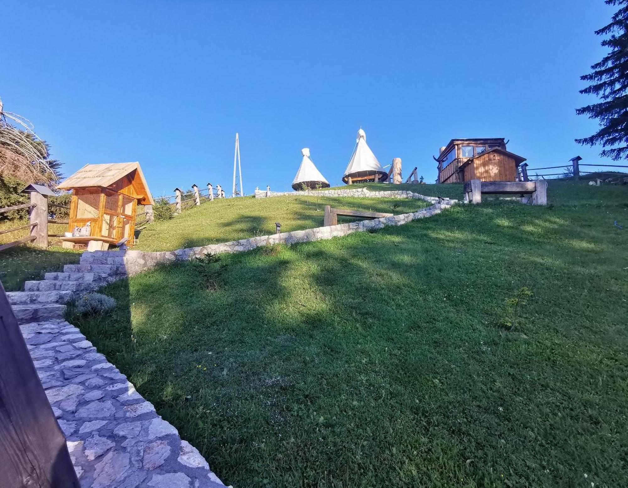 Guesthouse Planinarski Dom Neviden'O Žabljak Exteriör bild