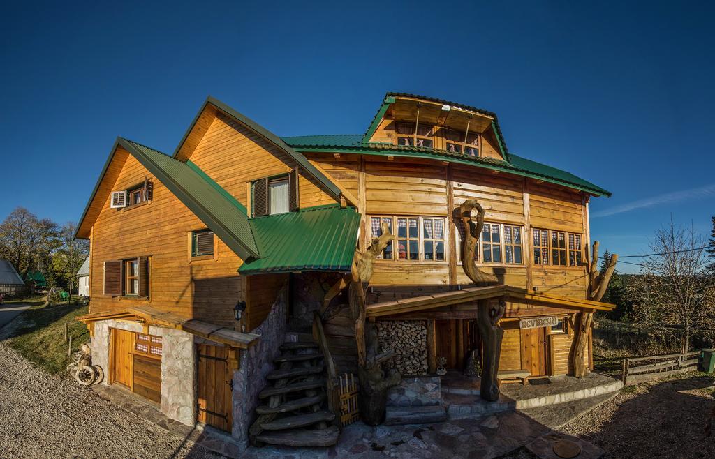 Guesthouse Planinarski Dom Neviden'O Žabljak Exteriör bild